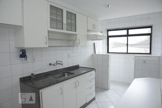 Cozinha de apartamento à venda com 2 quartos, 82m² em Taquara, Rio de Janeiro