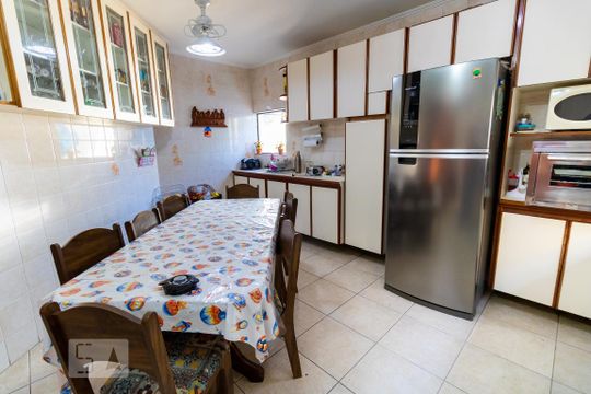 Cozinha de casa à venda com 3 quartos, 340m² em Barro Branco (zona Norte), São Paulo