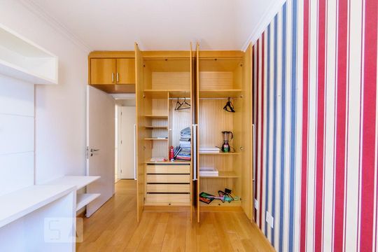 Quarto 1 de apartamento para alugar com 3 quartos, 146m² em Cambuí, Campinas