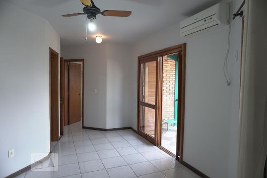 Dormitório 2 de casa à venda com 4 quartos, 305m² em Morro do Espelho, São Leopoldo
