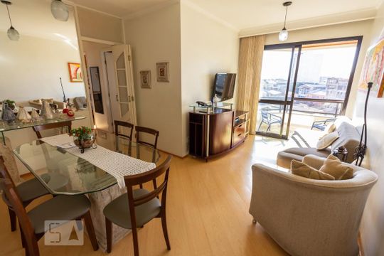 Apartamento à venda com 3 quartos, 70m² em Vila Ipojuca, São Paulo