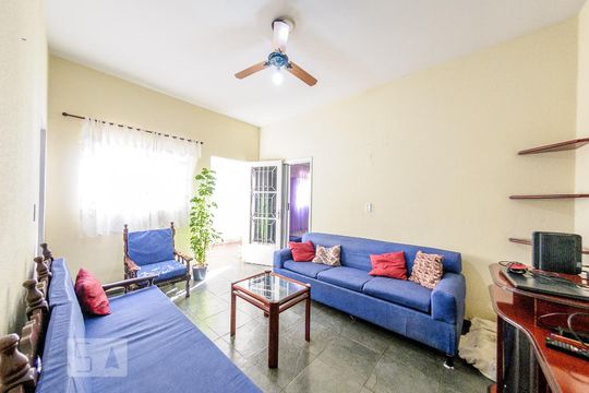 Sala de TV de casa à venda com 3 quartos, 316m² em Vila Jequitibás, Campinas