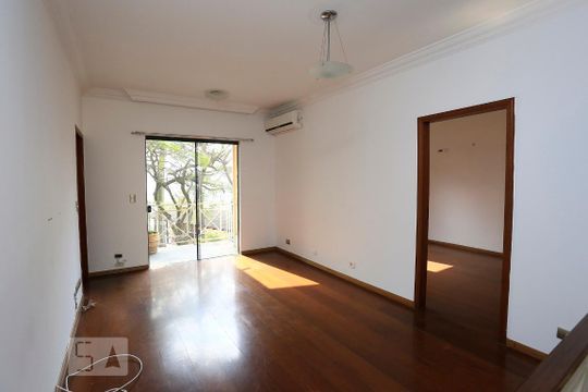 Ante Sala de casa para alugar com 4 quartos, 380m² em Vila Tramontano, São Paulo