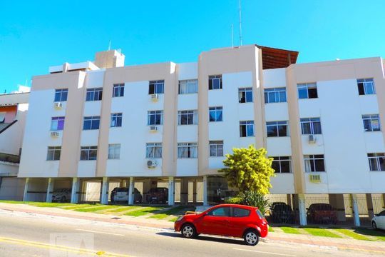 Fachada de apartamento para alugar com 1 quarto, 45m² em Carvoeira, Florianópolis