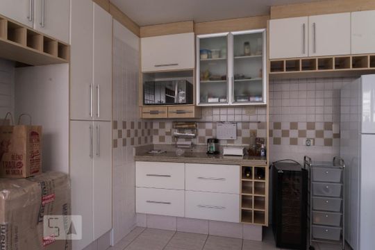 Cozinha de apartamento para alugar com 4 quartos, 238m² em Higienópolis, São Paulo