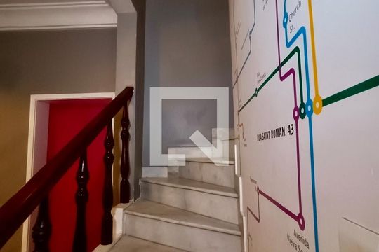 Escada de casa à venda com 8 quartos, 571m² em Copacabana, Rio de Janeiro