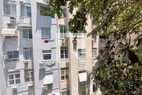 Sala vista de casa à venda com 8 quartos, 571m² em Copacabana, Rio de Janeiro