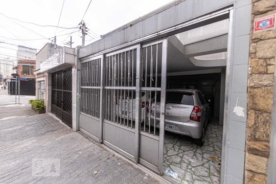 Fachada de casa à venda com 2 quartos, 105m² em Vila Gomes Cardim, São Paulo