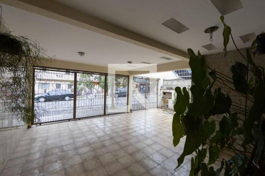Garagem de casa para alugar com 1 quarto, 30m² em Belenzinho, São Paulo