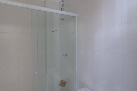 Banheiro de apartamento para alugar com 2 quartos, 40m² em Cidade Antônio Estevão de Carvalho, São Paulo
