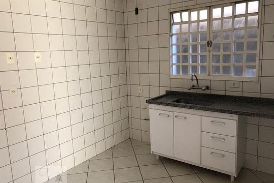 Casa para alugar com 3 quartos, 135m² em Parque da Represa, Jundiaí