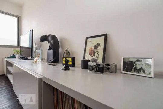 Sala de apartamento para alugar com 2 quartos, 74m² em Vila Romana, São Paulo