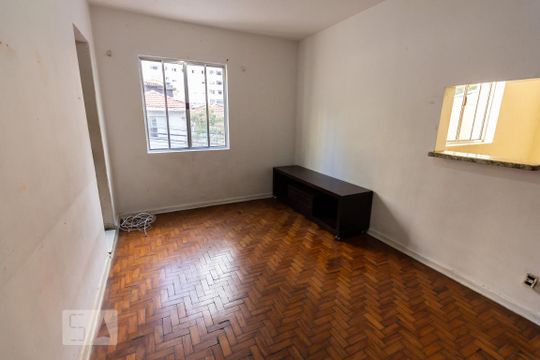 Sala de casa para alugar com 2 quartos, 82m² em Perdizes, São Paulo