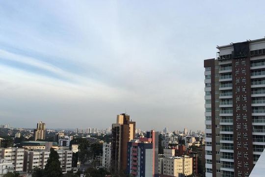 Vista de apartamento para alugar com 1 quarto, 35m² em Alto da Rua Xv, Curitiba