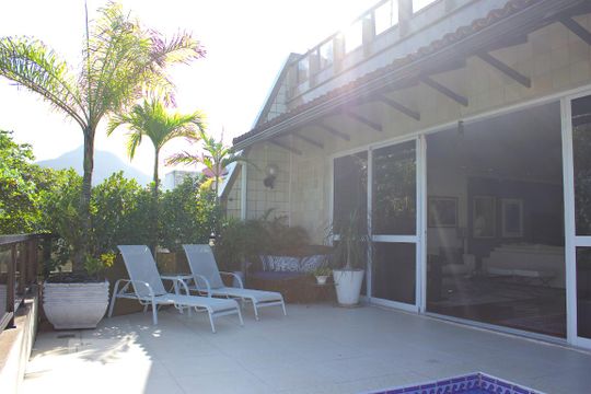 Área Externa da Cobertura de apartamento à venda com 5 quartos, 380m² em Barra da Tijuca, Rio de Janeiro
