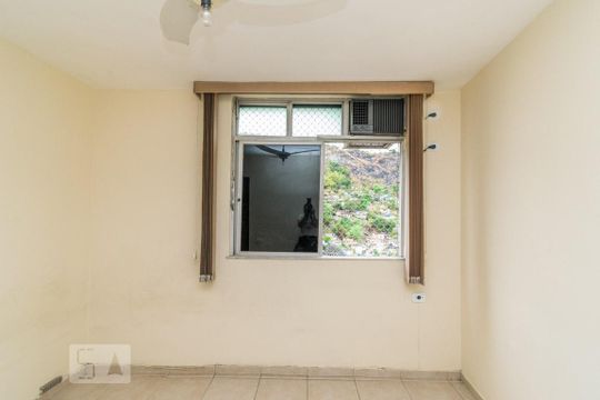 Quarto 3 de apartamento para alugar com 3 quartos, 97m² em Santa Rosa, Niterói