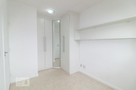 Quarto 2 de apartamento à venda com 2 quartos, 47m² em Anil, Rio de Janeiro