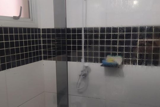 Banheiro de apartamento à venda com 2 quartos, 54m² em Vila Roque, São Paulo