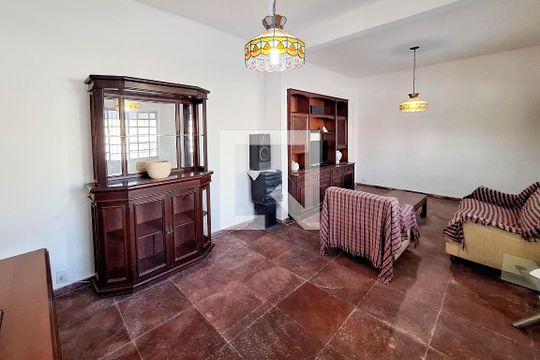 Sala de casa à venda com 4 quartos, 169m² em Santa Rosa, Niterói