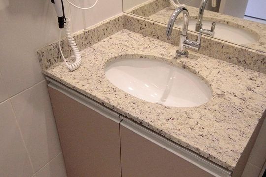 Banheiro de kitnet/studio à venda com 1 quarto, 20m² em Centro, São Paulo