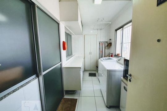 Área de serviço de apartamento para alugar com 3 quartos, 123m² em Vila Andrade, São Paulo