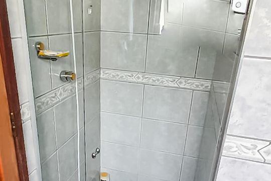 Banheiro de casa à venda com 4 quartos, 170m² em Jardim Bonfiglioli, São Paulo