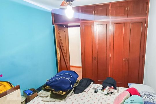 Quarto de casa à venda com 4 quartos, 170m² em Jardim Bonfiglioli, São Paulo