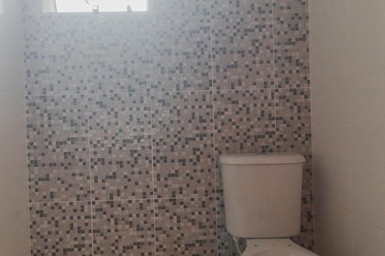 Banheiro de apartamento para alugar com 1 quarto, 33m² em Vila Prudente, São Paulo