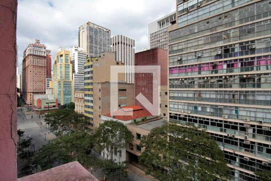 Vista de apartamento à venda com 2 quartos, 90m² em Centro, São Paulo