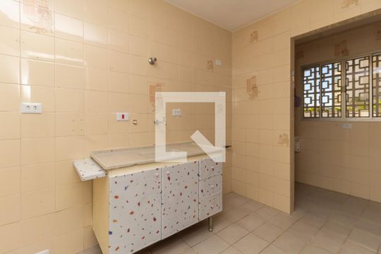 Cozinha  de apartamento para alugar com 1 quarto, 40m² em Cambuci, São Paulo