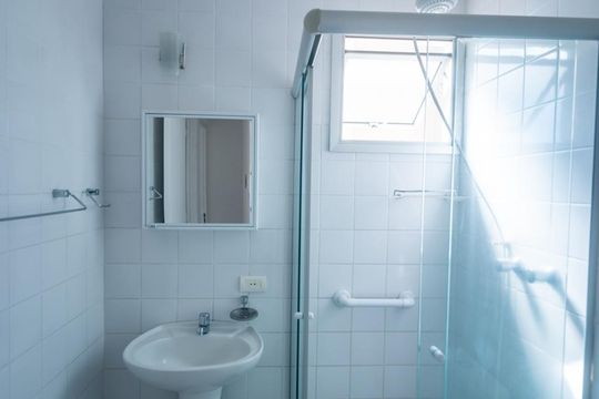 Banheiro de apartamento para alugar com 2 quartos, 60m² em Vila Mafra, São Paulo