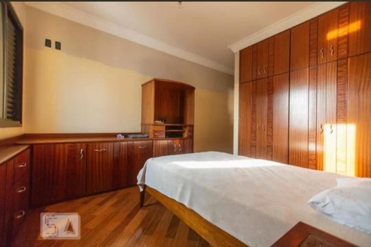 Apartamento à venda com 3 quartos, 267m² em Centro, Jundiaí