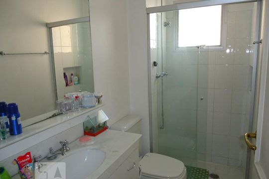 Banheiro de apartamento à venda com 3 quartos, 105m² em Vila Andrade, São Paulo