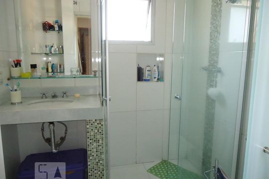 Banheiro de apartamento à venda com 3 quartos, 105m² em Vila Andrade, São Paulo