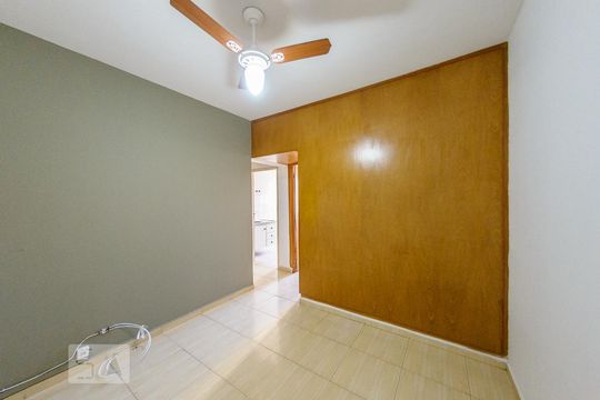 Sala de kitnet/studio à venda com 1 quarto, 47m² em Centro, Campinas