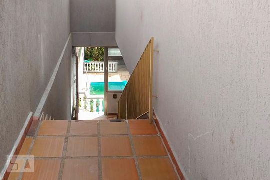Acesso Garagem de casa à venda com 3 quartos, 250m² em Vila Euthalia, São Paulo