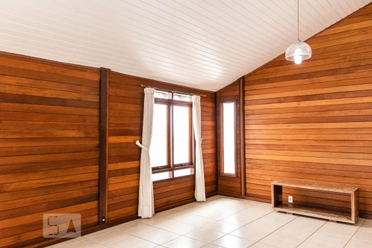 Sala de casa de condomínio para alugar com 3 quartos, 360m² em Paquetá, Belo Horizonte