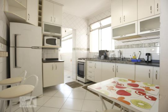 Apartamento à venda com 2 quartos, 73m² em Bela Vista, São Paulo