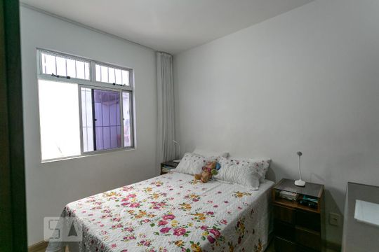 Quarto 2 de apartamento para alugar com 2 quartos, 120m² em Sagrada Família, Belo Horizonte