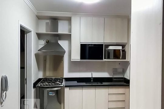 Cozinha de apartamento para alugar com 1 quarto, 40m² em Jaçanã, São Paulo