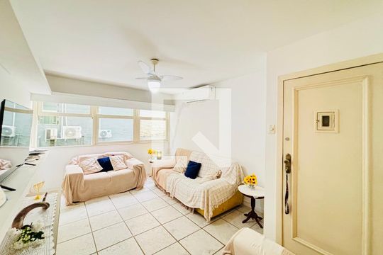 Sala de apartamento à venda com 3 quartos, 120m² em Copacabana, Rio de Janeiro