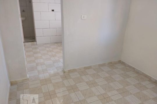 Quarto Sala de casa para alugar com 1 quarto, 28m² em Vila América, São Paulo