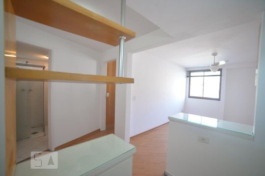 Cozinha de apartamento à venda com 1 quarto, 33m² em Aclimação, São Paulo
