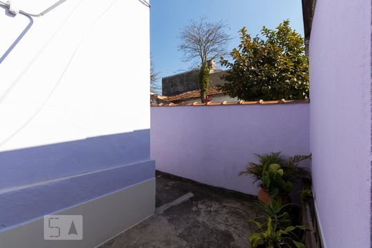 Área Externa de casa para alugar com 1 quarto, 25m² em Vila Guarani (z Sul), São Paulo