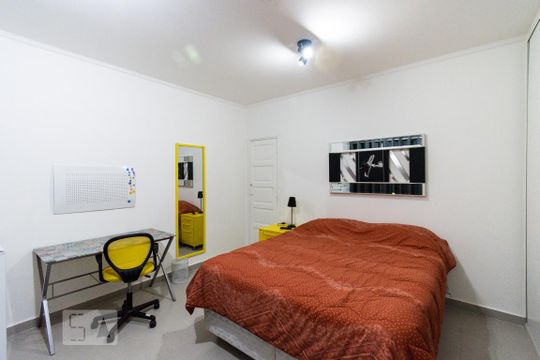 Quarto 1 de casa à venda com 7 quartos, 300m² em Pinheiros, São Paulo