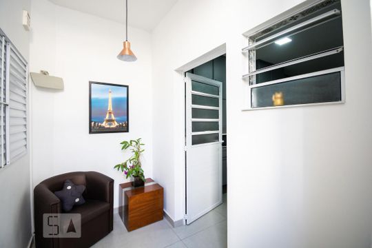 Corredor de casa à venda com 7 quartos, 300m² em Pinheiros, São Paulo