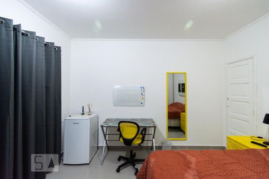 Quarto 1 de casa à venda com 7 quartos, 300m² em Pinheiros, São Paulo