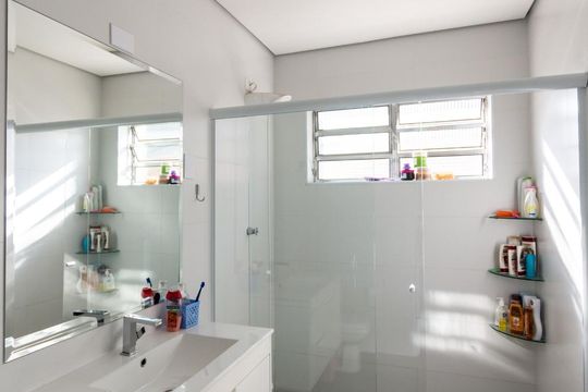 Banheiro 1 de casa à venda com 7 quartos, 300m² em Pinheiros, São Paulo