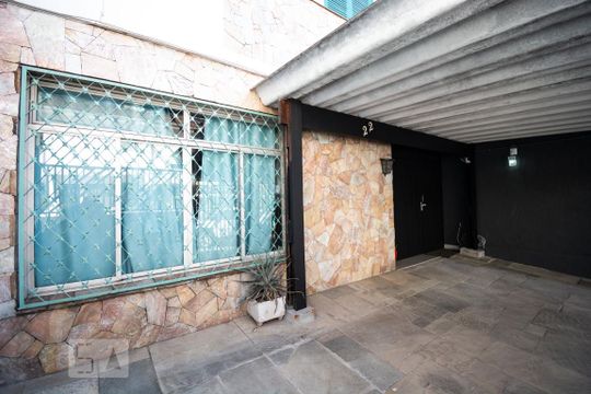 Garagem de casa à venda com 7 quartos, 300m² em Pinheiros, São Paulo