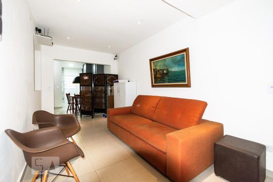 Casa à venda com 7 quartos, 300m² em Pinheiros, São Paulo